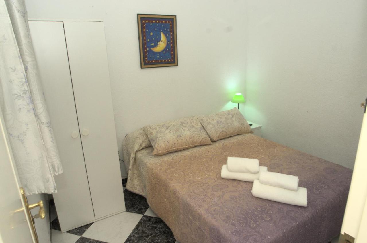 Habitacion En El Corazon Del Centro De Málaga Esterno foto