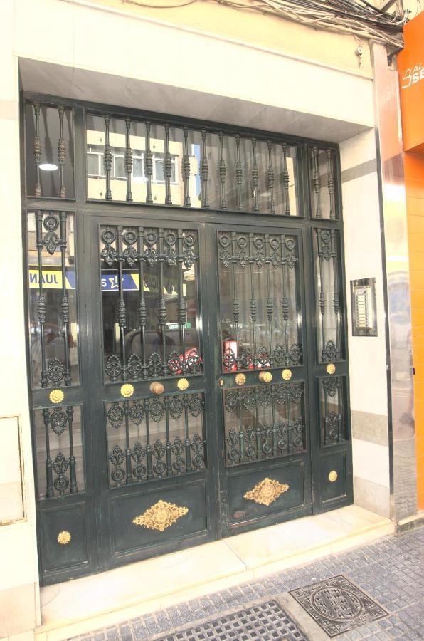 Habitacion En El Corazon Del Centro De Málaga Esterno foto