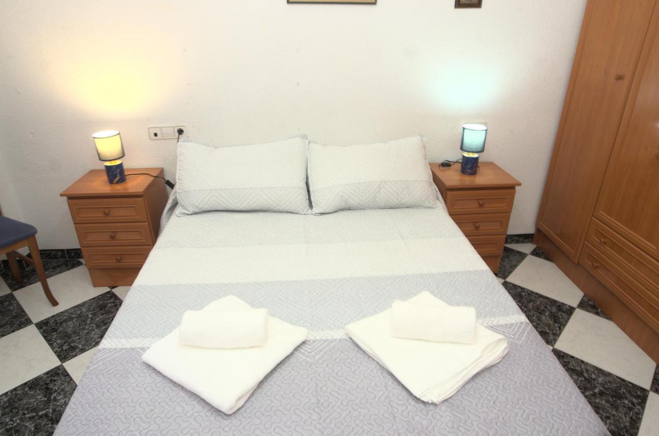 Habitacion En El Corazon Del Centro De Málaga Esterno foto